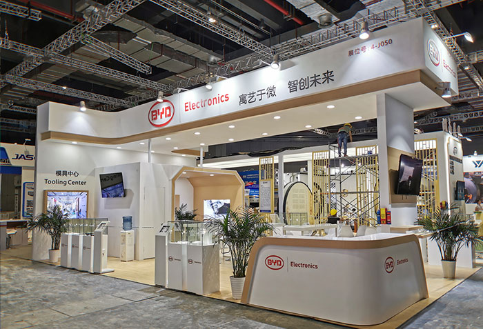上海特裝機(jī)械展臺(tái)搭建上大機(jī)器該如何搬運(yùn)？有幾點(diǎn)不可忽視