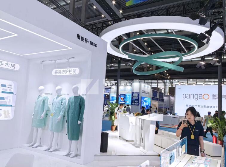 展會(huì)展臺搭建設(shè)計(jì)公司教您使用幾個(gè)小技巧突出您的展臺